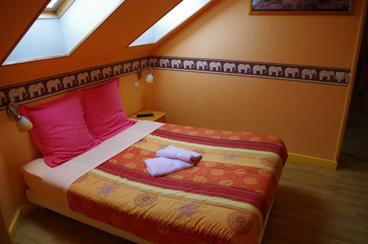 Family Delcour Bed & Breakfast Mailly-Maillet Exterior photo